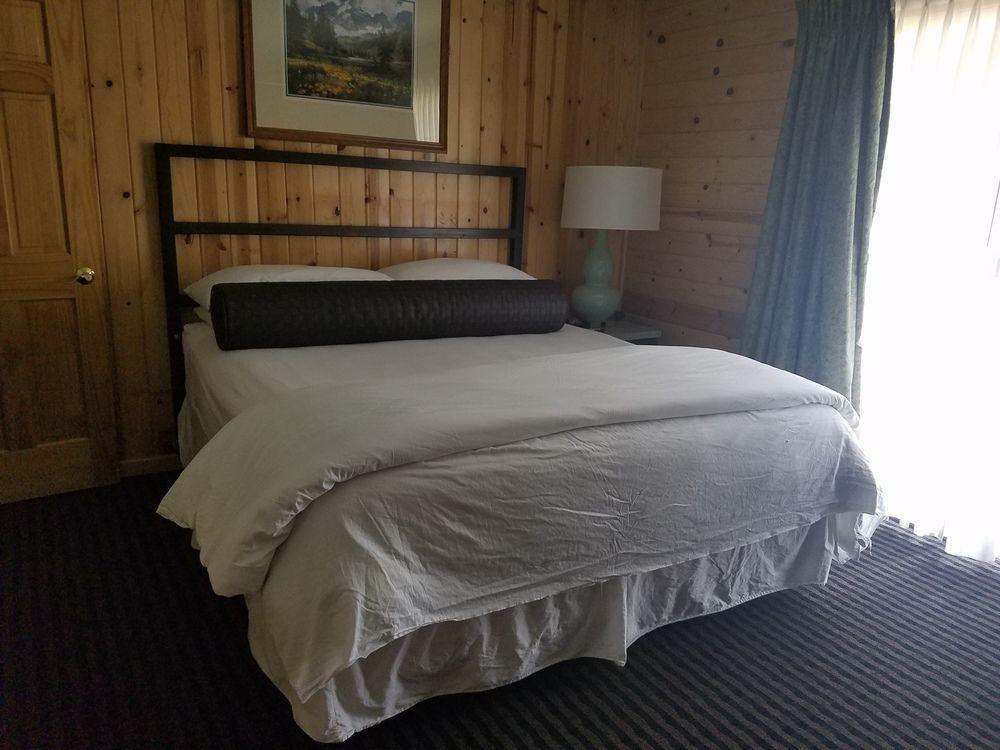 3 Peaks & Beach Club Resort